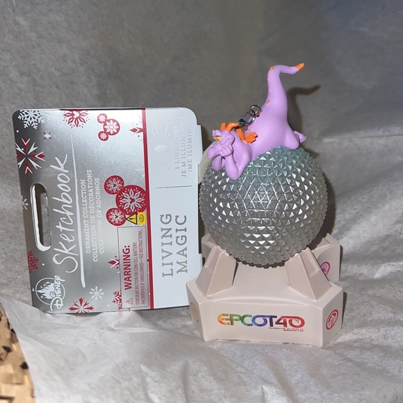Spaceship Earth with Figment Light-Up Ornament – EPCOT 40th Anniversary - Picture 8 of 14